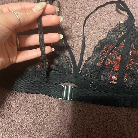 NWOT SHEIN lace bralette size M - Picture 3 of 4